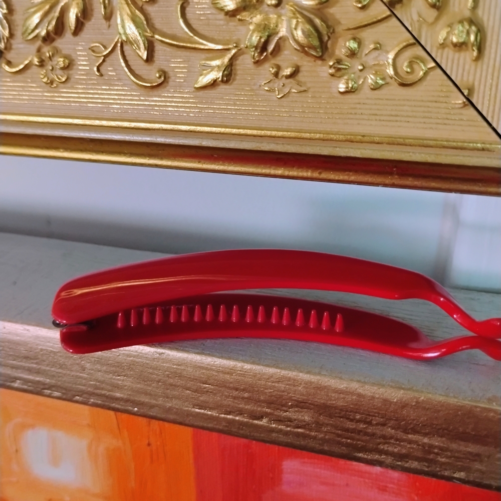 Authentic Vintage 1980's Retro Sleek Red Hair Styling Clip • Like New 🌹🎀🍒 - Picture 8 of 9